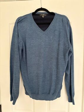 Pronto Uomo Men's Light Blue V-Neck Sweater